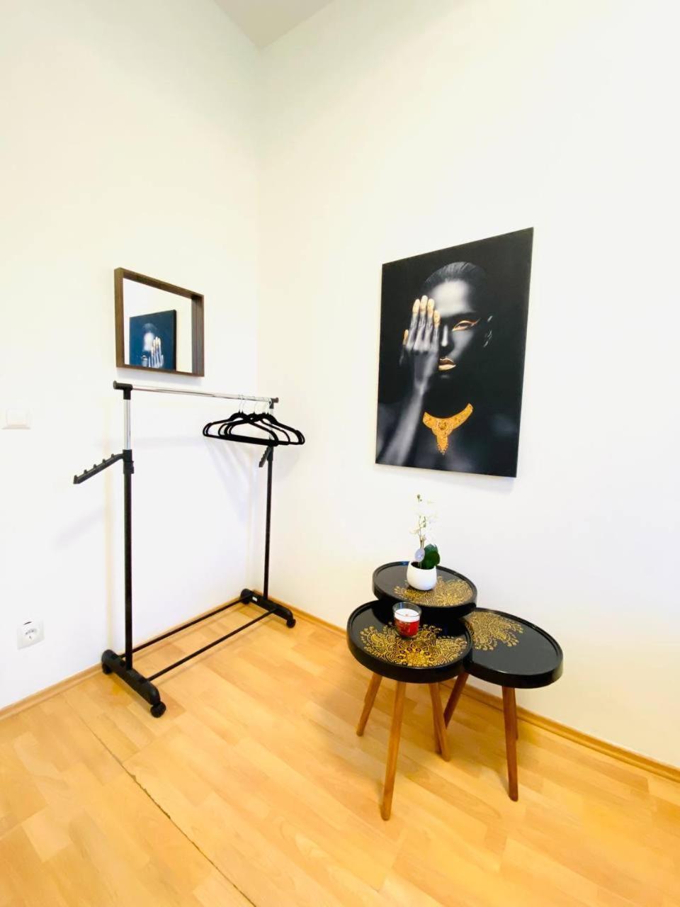 Comfortable Room In The 23Rd District Of Vienna Fr4 Exterior foto